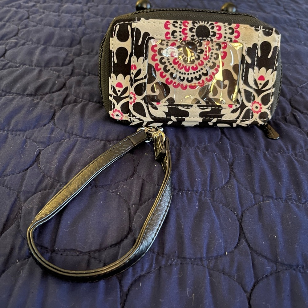 Timeless Wristlet Bracelet Intemporel